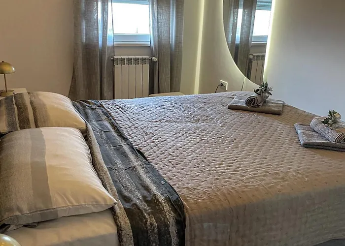 公寓 Zlatkovic Family 皮罗特